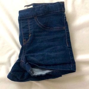 Levi’s girls shorty shorts